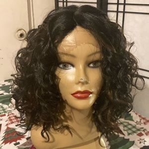 curly wavy wig color 1b/30 new with tag